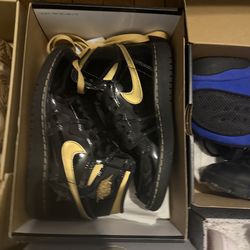 Jordan 1 metallic gold