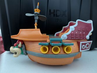 Nintendo Super Mario Deluxe Bowsers Airship 2.5 inch Action Figure Playset.