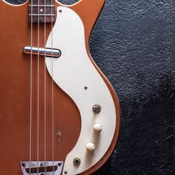 1959–1962 Danelectro U1 Short Scale – Original Copper Finish – Vintage USA