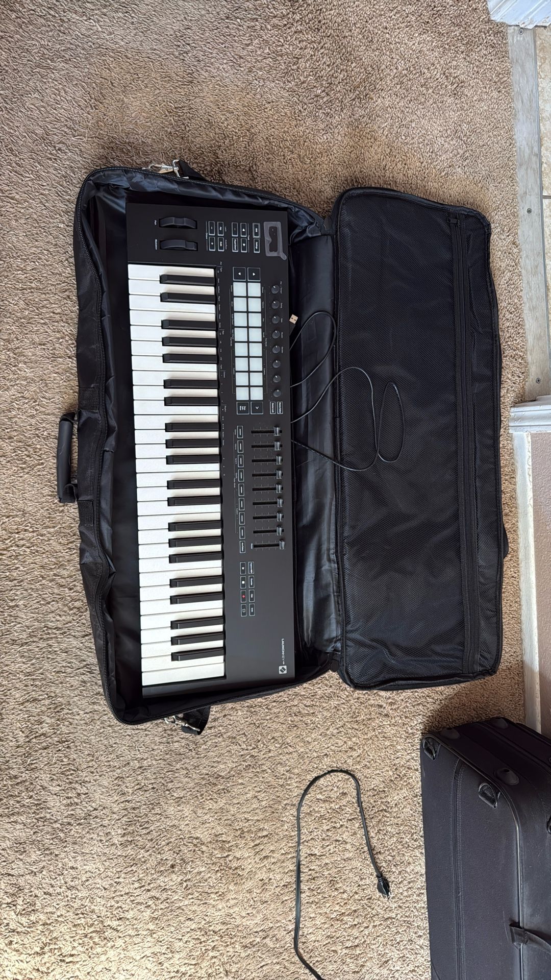 Novation Launchkey Mk3 Keyboard 49keys