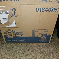 Scott brand multi-fold towels case