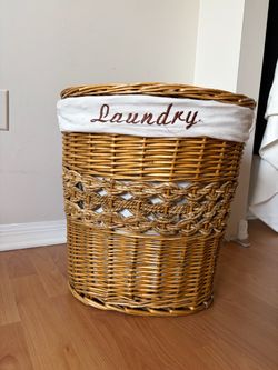 Wicker laundry basket