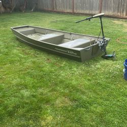 12 Ft Tracker John Boat