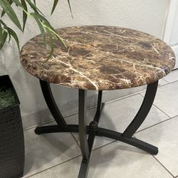 Faux marble end table / side table