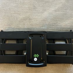 TV MOUNT 