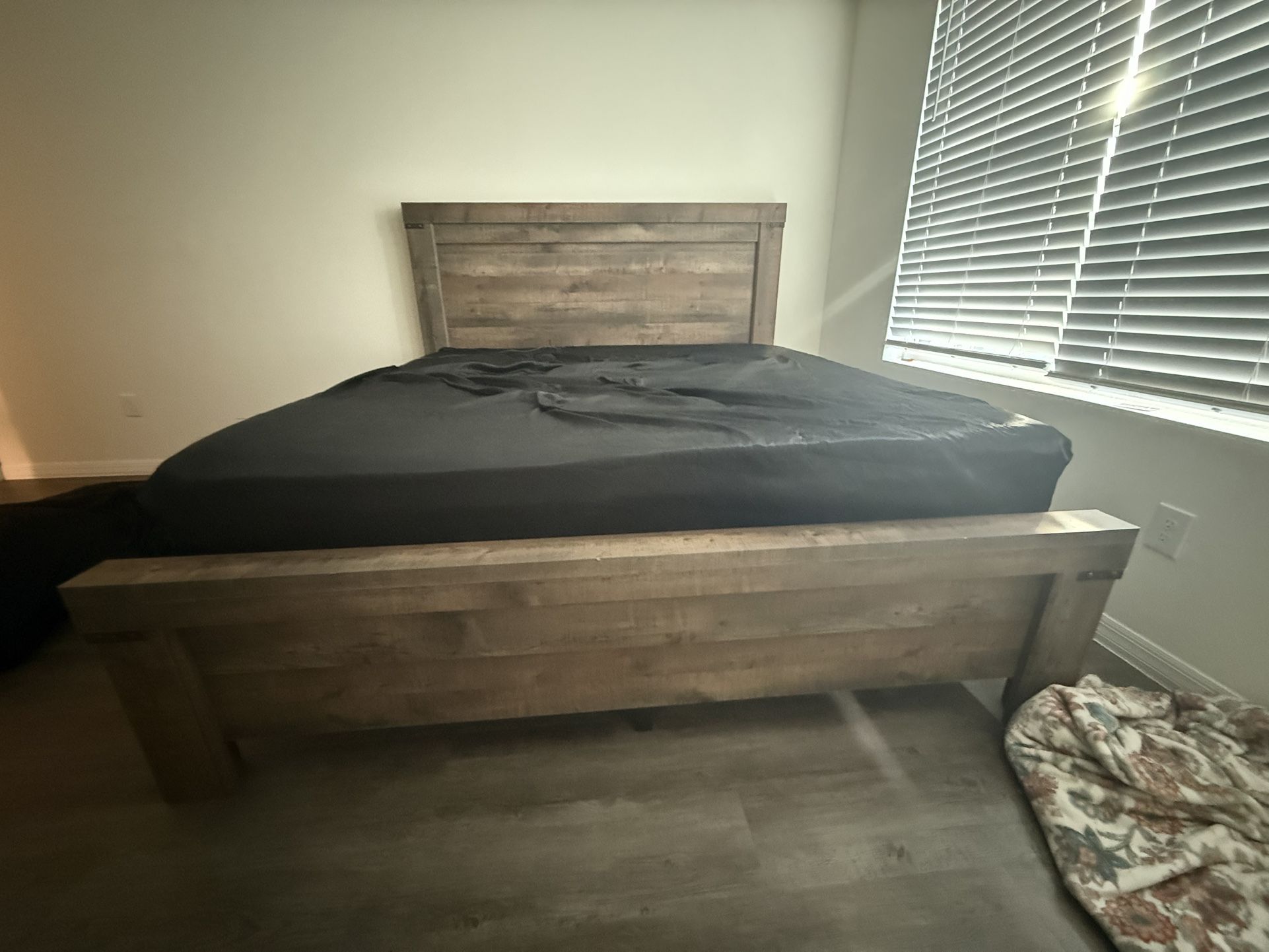 Ashley Wooden Bed Frame ( King )