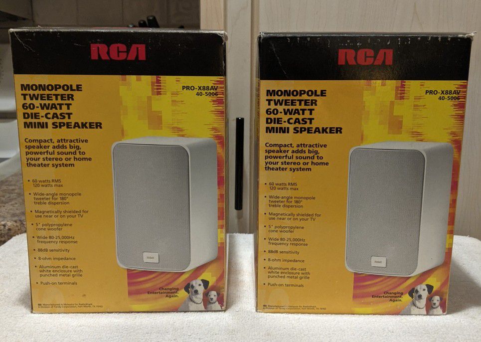 New Realistic RCA Mini Speakers