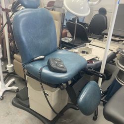 Midmark 630 Power Chair Dermatologist Programmable 