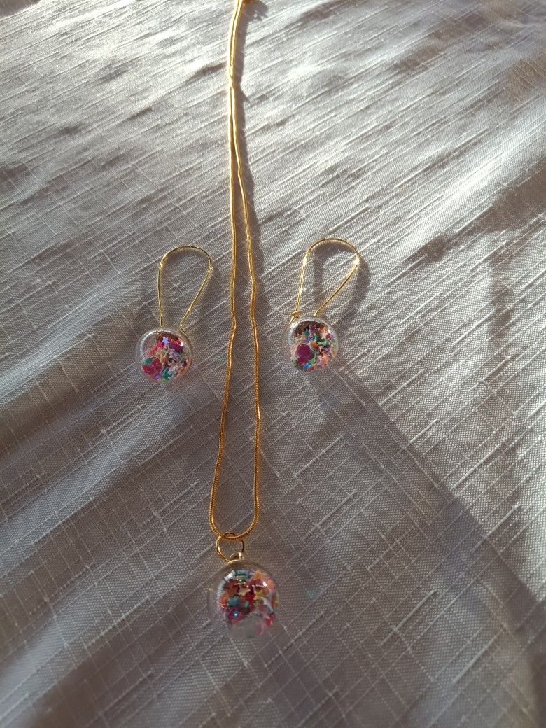 Newly Crafted Necklace And Earrings - Multi Colored Stars In Glass Balls