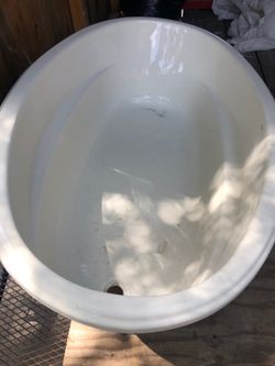 Free bathtub