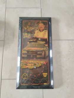 vintage Dale Earnhardt Sr. NASCAR 50th Anniversary Limited Edition Wall Clock