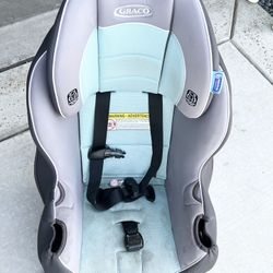 Graco Extend2Fit 3-in-1 Car Seat