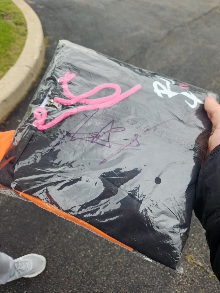 Josh Giddy NBA Signed Raincoat
