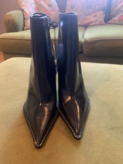 Zara, black faux leather women’s booties size 6.5