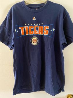 1242. Unisex Detroit Tigers T-shirt Size L