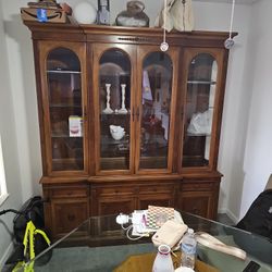 China Cabinet/hutch