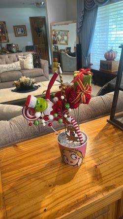 Grinch Christmas Centerpiece