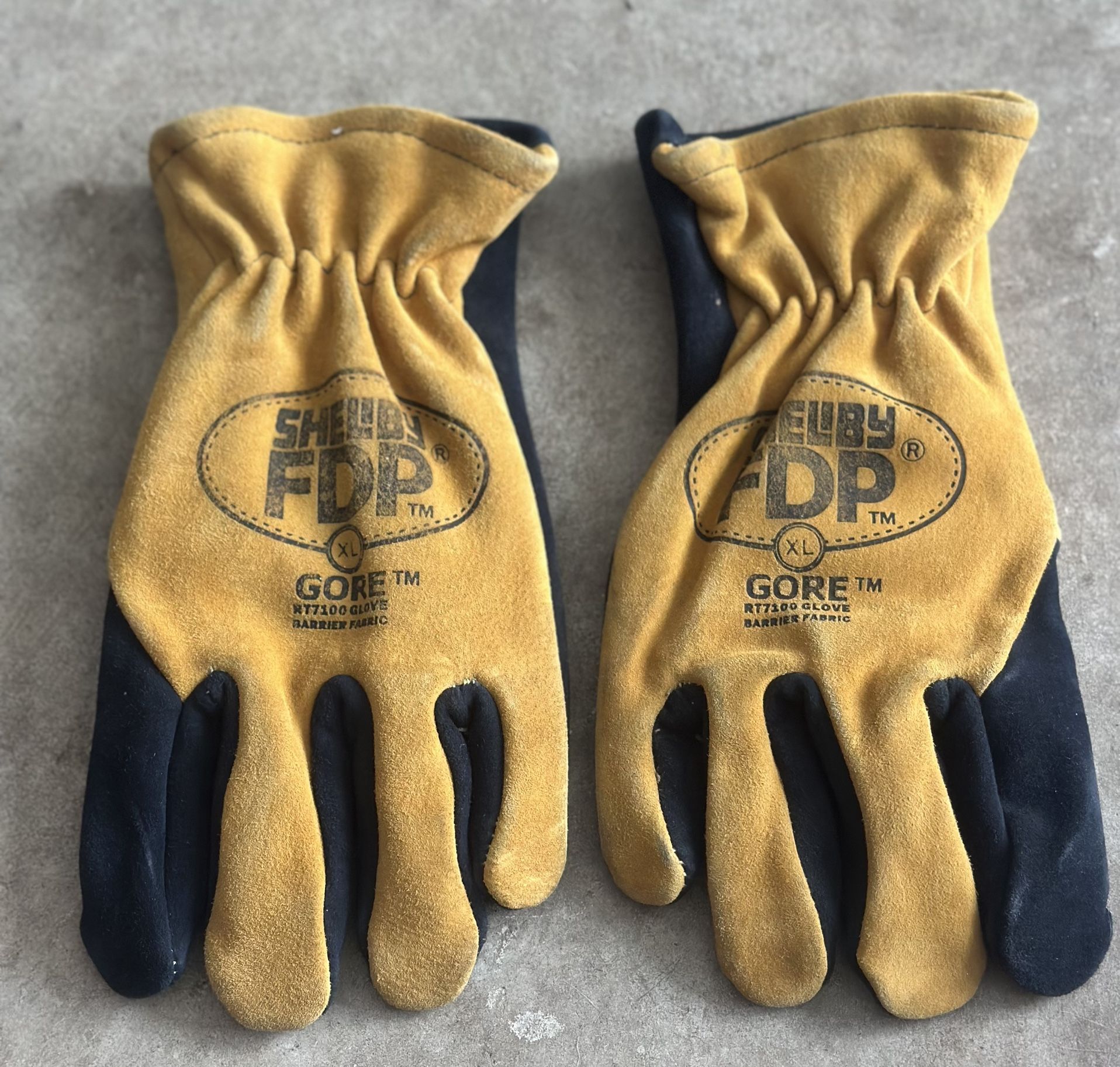 Shelby FDP Size XL GORE RT7100 Barrier Fabric Fire Retardant Gloves