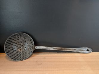 Vintage Metal Enameled Skimmer