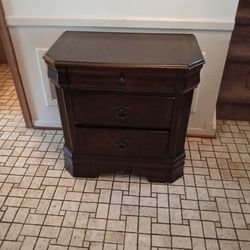 Nightstand/ End Table /28x17x28 Inches 