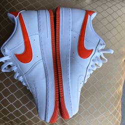 Size 11.5- Nike Air Force 1 Low ‘07
