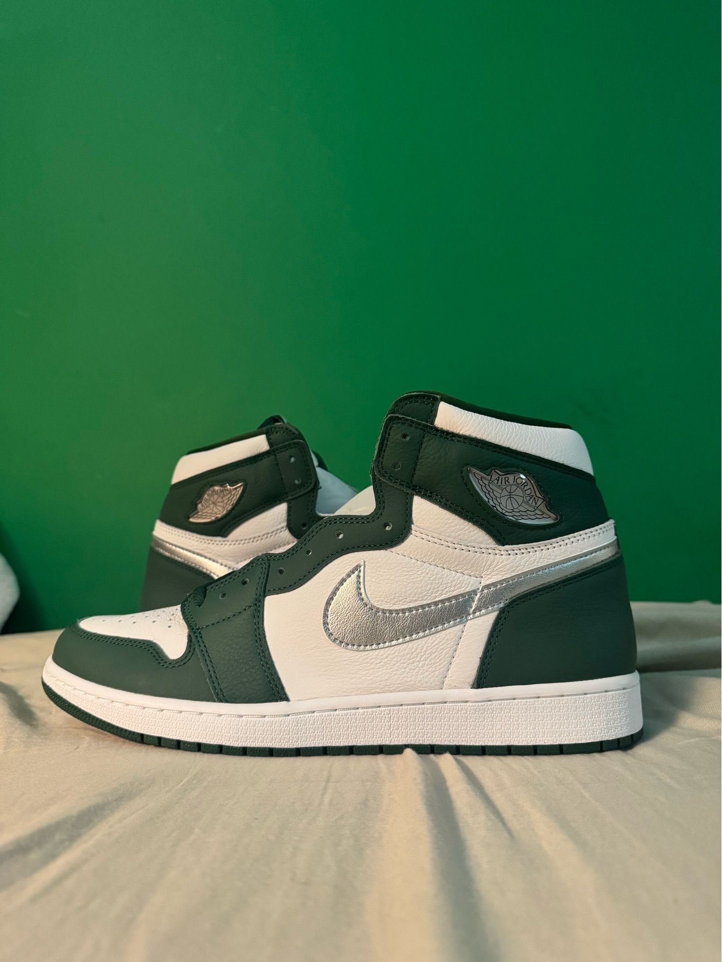 Jordan 1 gorge green size 13