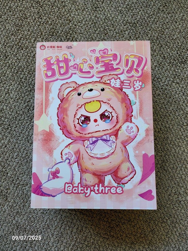 NIB Authentic BABY THREE SWEET BABY 400% BLIND BOX