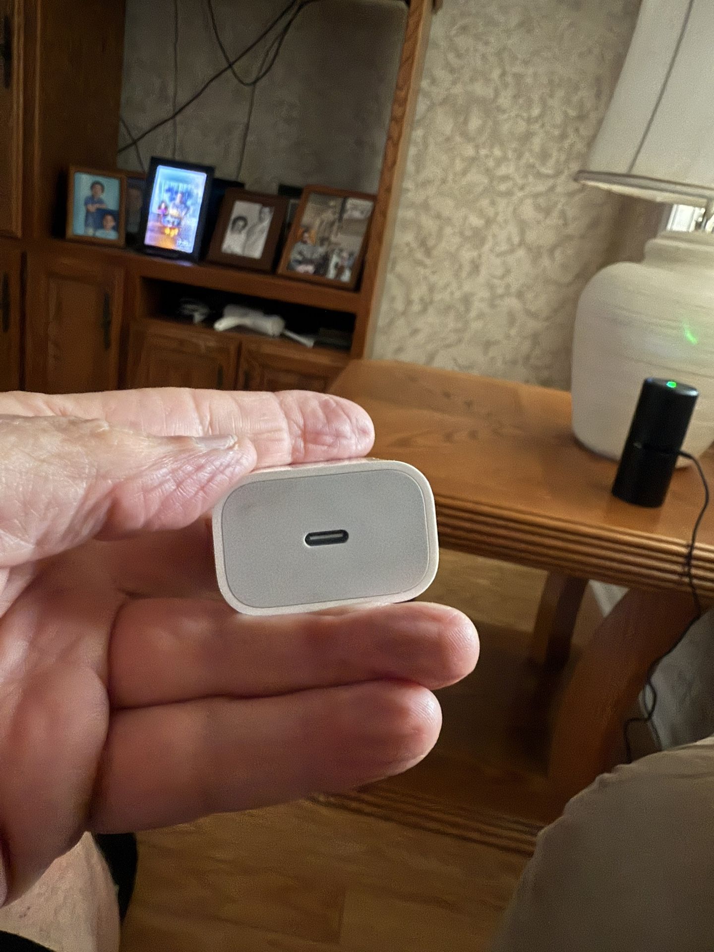 Apple Cell Phone Adapter