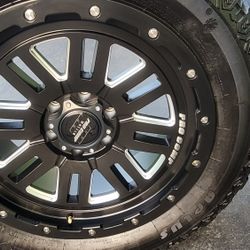 Wheel 20 6 Lugs Whit New Rims