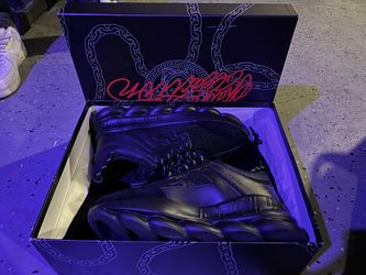 All Black Versace Chain Reactions (Excellent Condition) 