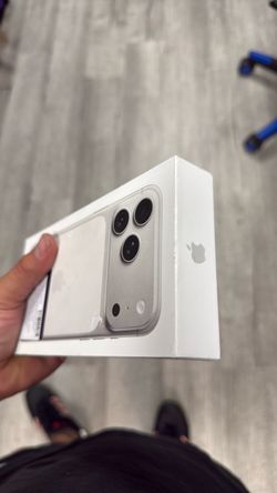 iPhone 17 pro max new
