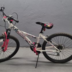 Girl's Bike - Good Condition