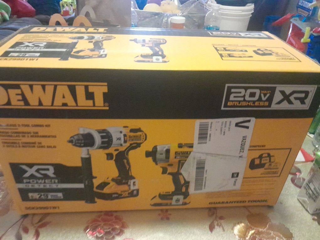 Kit Dewalt