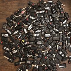 Bmw new key fob Lexus key fob Nissan key Jeep key Bentley key Toyota key fob