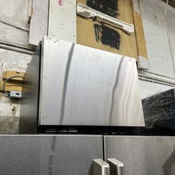 SUMMIT SINGLE DRAWER REFRIGERATOR