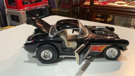 1957 CORVETTE GASSER ROAD LEGENDS DICAST 1/18