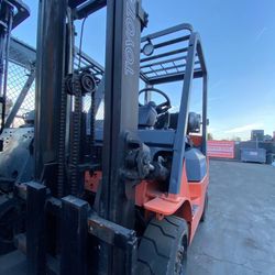 Excellent Toyota forklift newer model 