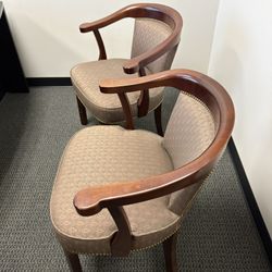  Chairs 