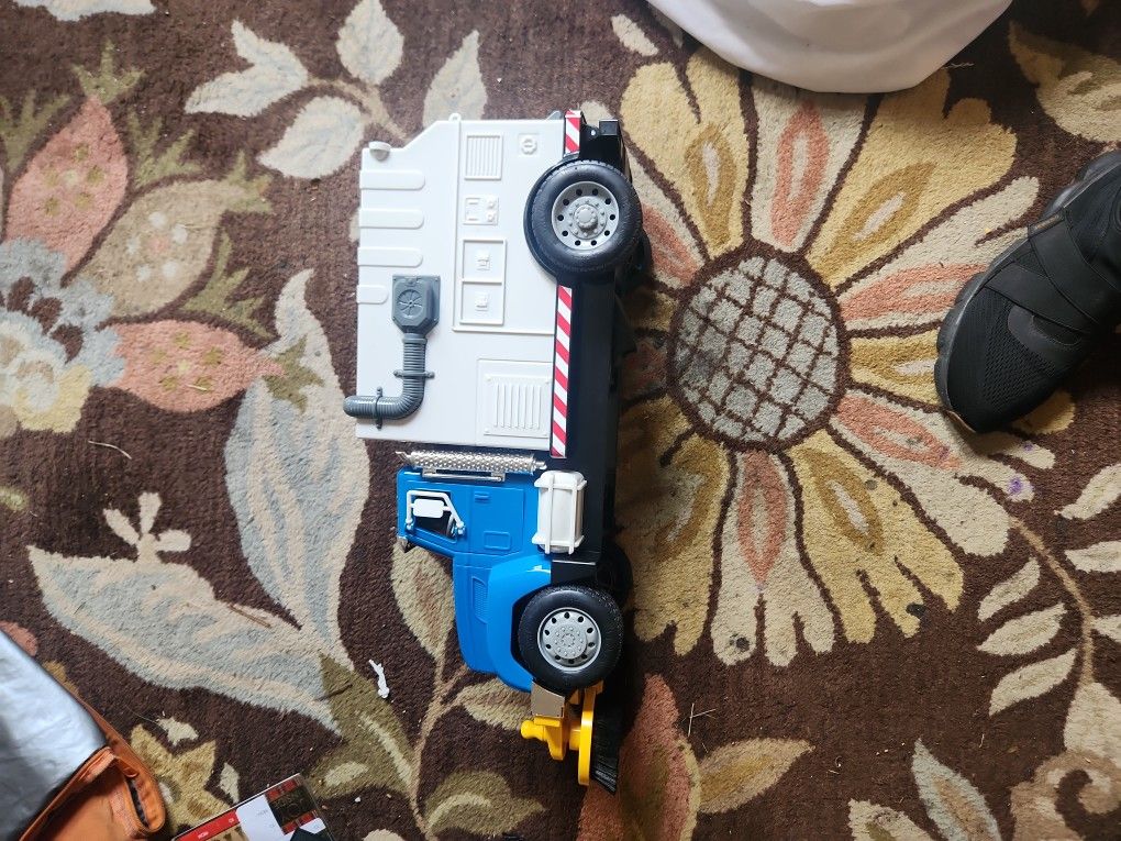 Truck