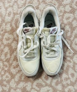 Nike Women’s Sneakers Size 5.5 $20 **READ DESCRIPTION**