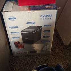 Brand New Ice Maker Only Used It Maybe 3 Time