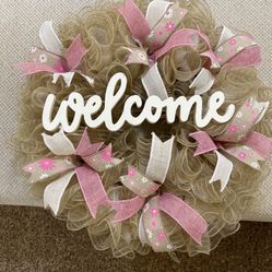 Beautiful NEW Welcome Wreath ☀️💕Available 