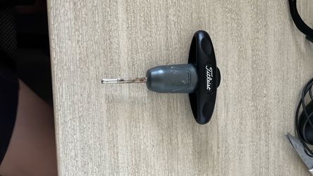 Universal Titleist  SureFit Golf Club Wrench for Weights and Adjusters (works with any brand club)
