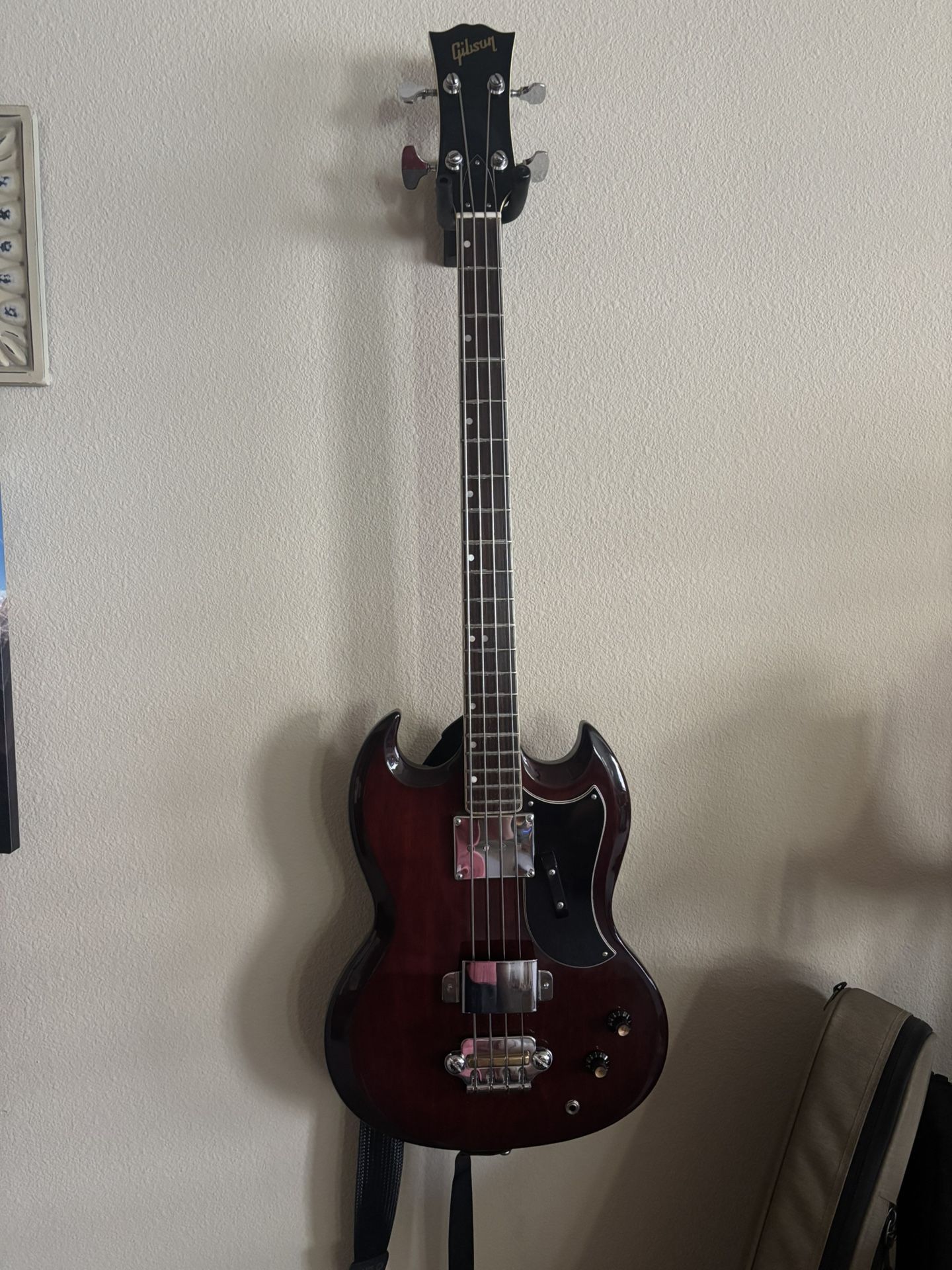 MIJ 60s Lawsuit Bass