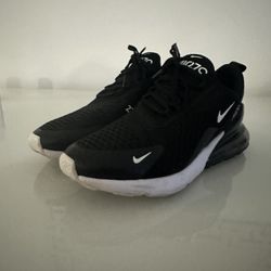 Nike air max 270s