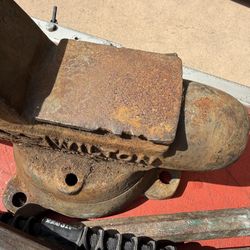 Wilton Anniversary Vice For Parts 