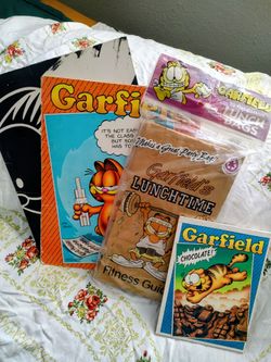 Bundle of vintage Garfield office & school supplies