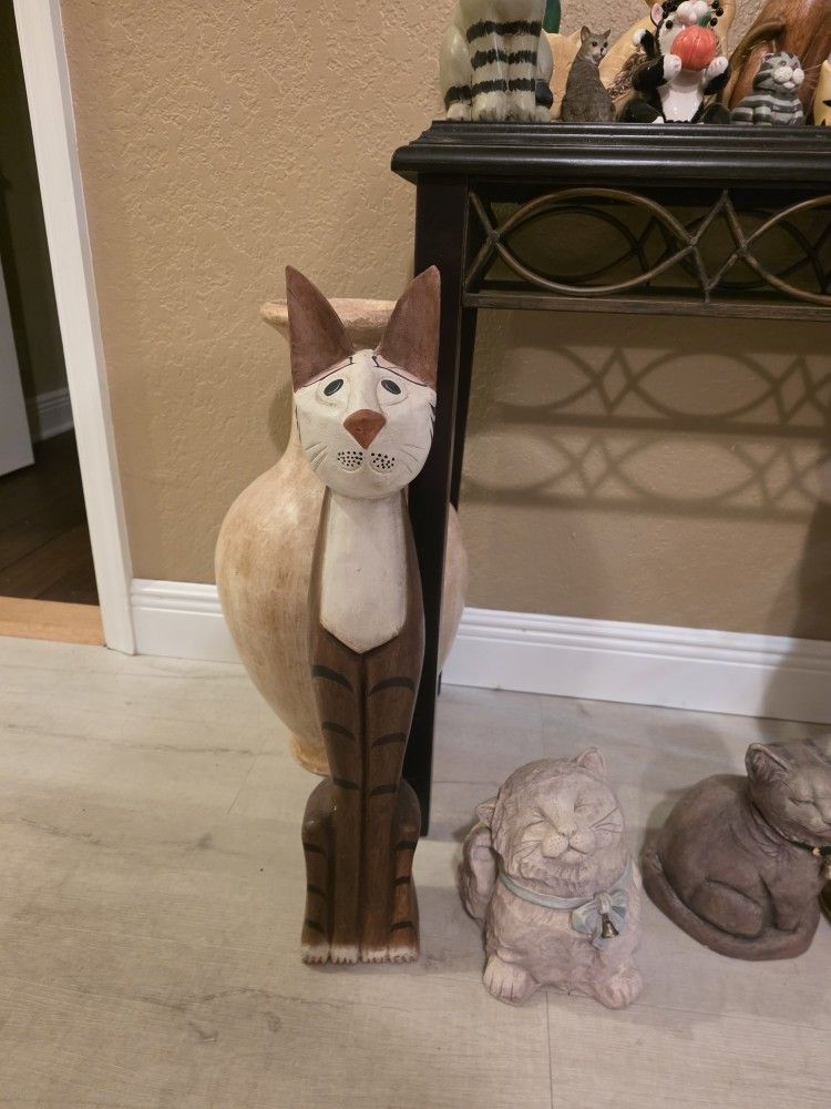 Cat Figures 