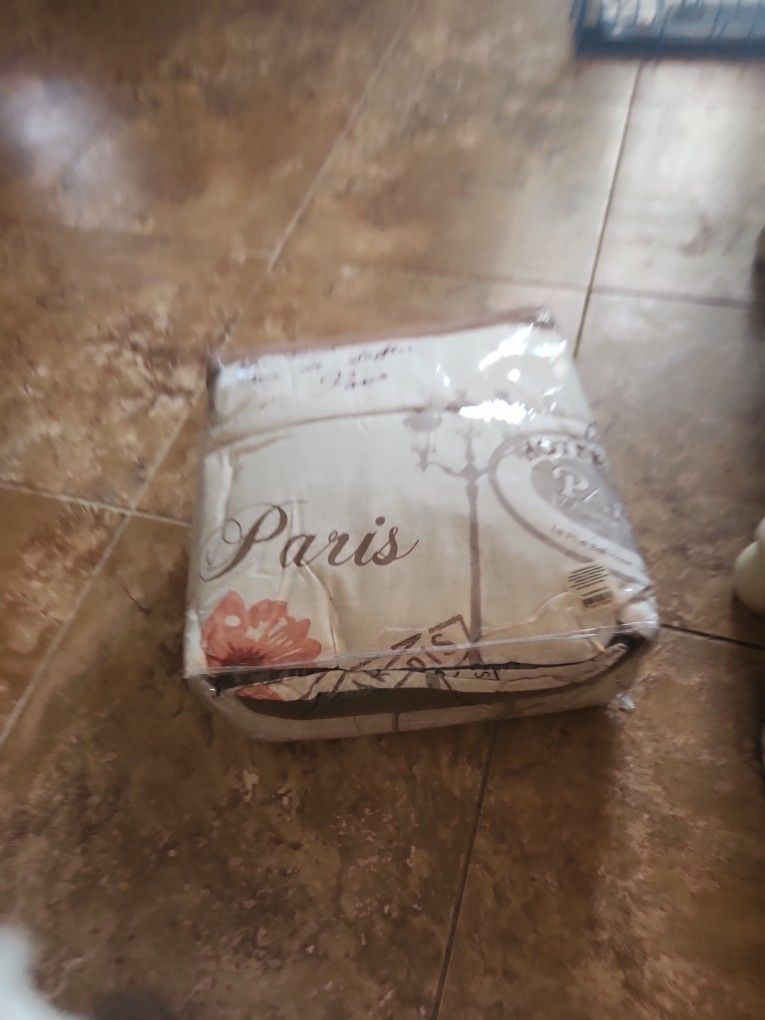 Brand New Beautiful Twin Complete Set