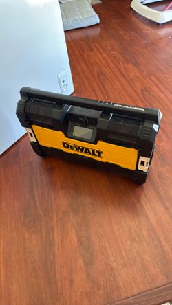 Dewalt Tough System Bluetooth Radio Speaker Battery Charger 